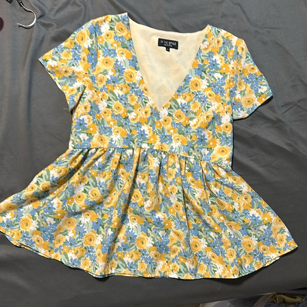 In The Style - Floral Peplum Top